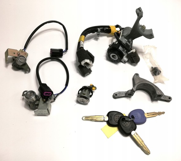 Hyundai OE 81905-29U41 Вкладиші ЗАМОК ЗАПАЛЮВАННЯ КЛЮЧІ LANTRA ELANTRA 8190529U41 OE!