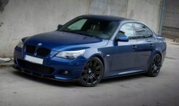 Китай 53582045 Накладки на бічні пороги BMW E60 E61, чорний глянець