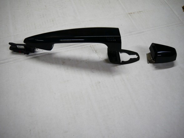 BMW OE BMW F15 F39 F45 F46 F48 ПРАВА ДВЕРНА РУЧКА KEYLESS ЗАГЛУШКА 51217422104 7422104