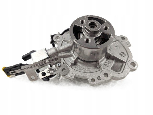 Land Rover OE 122123457GEN Водяний насос 2.0 дизель Jaguar Land Rover Range Rover 122123457