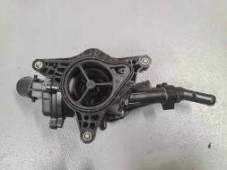 Mazda OE MRKA Mazda CX-7 TERMOSTAT OBUDOWA TERMOSTATU F61546903 Mazda CX-7 ТЕРМОСТАТ КОРПУС ТЕРМОСТАТА F61546903