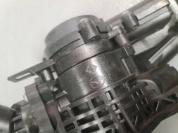 Mazda OE MRKA Mazda CX-7 TERMOSTAT OBUDOWA TERMOSTATU F61546903 Mazda CX-7 ТЕРМОСТАТ КОРПУС ТЕРМОСТАТА F61546903