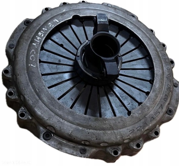 Volkswagen OE Комплект зчеплення (зчеплення, диск, корзина) Scania IV 96-08р 643300209