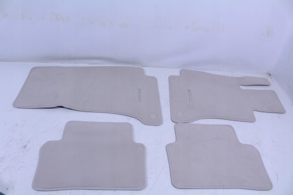 Mercedes-Benz OE КОМПЛЕКТ КОВРИКІВ В КАБІНУ MERCEDES W213 A213680350564