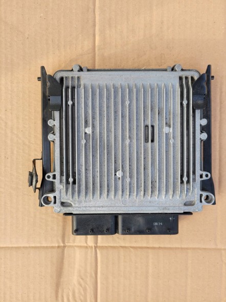 Mercedes-Benz OE A6421502426 6421502426 КОНТРОЛЕР КОМП'ЮТЕРНОГО ДВИГУНА MERCEDES W211 320 CDI