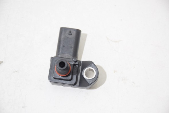 BMW OE 8637899 BMW T-Map 2,5bar BMW F40 F44 F45 F46 F48 F39 B48 Датчик тиску наддувного повітря