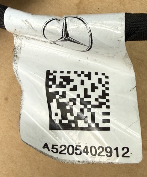 Mercedes-Benz OE mercedes c klasa w520 wiązka zderzaka przód a5205402912 czujniki pdc oryginał oem oe mercedes c klasa MERCEDES C-клас W205 ДРІТ ЗІ СВІТЛОДІОДНИМ ДАТЧИКОМ ПАРКУВАННЯ PDC ПЕРЕДНЬОГО БАМПЕРА A5205402912