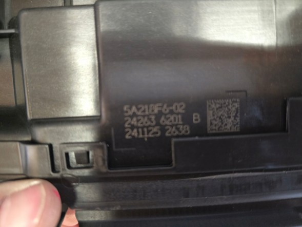 BMW OE ROLETA ŻAUZJA WZMOCNIENIE KIEROWNICA POWIETRZA BMW 5 G30 G31 LCI 5A218F6 QUAL030325 РОЛЕТА ЖАУЗІЯ ПОСИЛЕННЯ ПОВІТРЯНОГО КЕРМА BMW 5 G30 G31 LCI