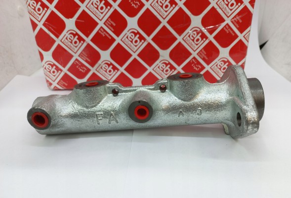 Febi Bilstein 171339 ГАЛЬМУВАЛЬНИЙ ЦИЛІНДР LAND ROVER DEFENDER 2.5 3.9 1990-