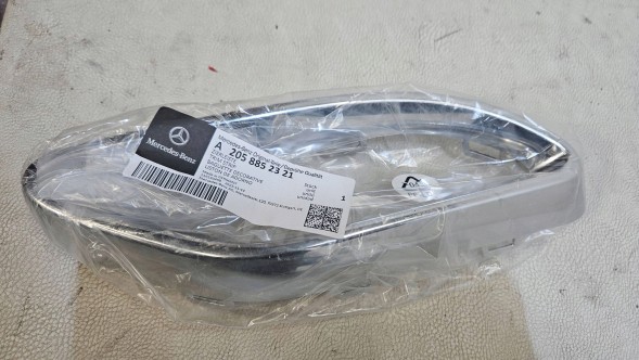 Mercedes-Benz OE A2058852321 PG ХРОМОВАНА НАКЛАДКА НА ВИХЛОПНУ ТРУБУ MERCEDES C-KLASA W205 A205 A2058852321 НОВА ОРИГІНАЛ
