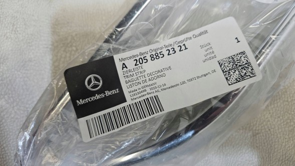 Mercedes-Benz OE A2058852321 PG ХРОМОВАНА НАКЛАДКА НА ВИХЛОПНУ ТРУБУ MERCEDES C-KLASA W205 A205 A2058852321 НОВА ОРИГІНАЛ