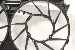 Audi OE 8W0121207C 601-874-518 AUDI КОРПУС ВЕНТИЛЯТОРА 8W0121207C