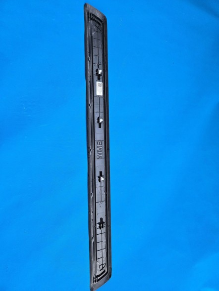 BMW OE QUA8203 Накладка порога передніх дверей Передня BMW M4 G82 G83 8075024