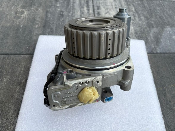OEM Муфта повного приводу Haldex 4 покоління з насосом 0BR525554A для Golf R Audi A3 TT S3 Tiguan