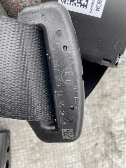 Mercedes-Benz OE Mercedes EQA B 247 243 передній правий 2478601285