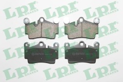 05P1362 LPR Комплект гальмівних колодок з 4 шт дисків