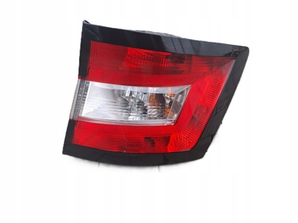 Skoda OE SKODA FABIA III 6V ЛАМПА ПРАВА ЗАДНЯ ОРИГ УНІВЕРСАЛ 6V9945112