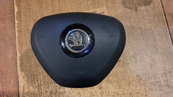 Skoda OE octavia 3 poduszka kierowcy P.1 Skoda Octavia III AIRBAG подушка водія 5Е0880201B