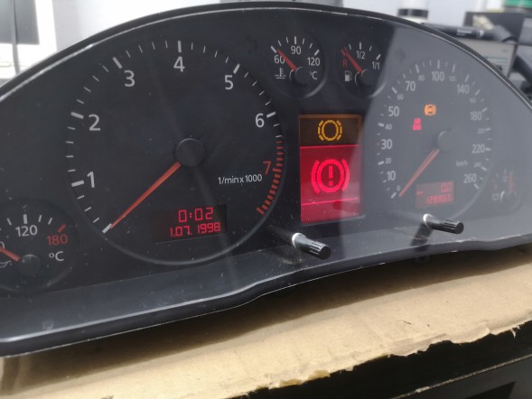 Audi OE Лічильник годинника JAEGER FIS AUDI A4 B5 8D0920930N Regenerated + PIN