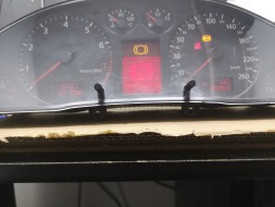 Audi OE Лічильник годинника JAEGER FIS AUDI A4 B5 8D0920930N Regenerated + PIN