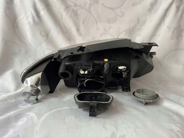 Citroen OE MP1-712375501129 Фара права лампа citroen xsara 1997-2000 712375501129