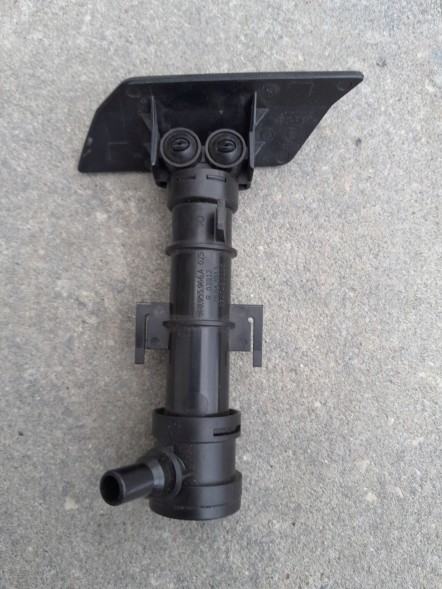 Volkswagen OE 5E0955966A OCTAVIA III ОМИВАЧ ЛАМПИ ПРАВА ЗАГЛУШКА KPL