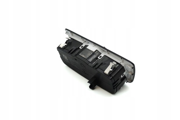 BMW OE 61316847526 Панель підтримки світла BMW F20N F23N F39 F48