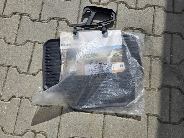 BMW OE DYWANY WYKŁADZINA WNETRZA GUMOWE BMW 1 E87 NOWE 0429185 ORGINAŁ QUAL18/04/25 КИЛИМИ КИЛИМОВЕ ПОКРИТТЯ ВНЕТРЯ ГУМОВІ BMW 1 E87 0429185 ОРГІНАЛ
