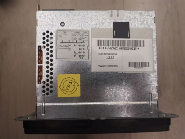 Volkswagen OE 5M0057156AX, 5M0035156AX Магнітола RCD210 Volkswagen 5M0057156AX 5M0035156AX
