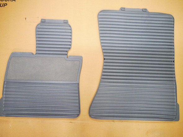 BMW OE BMW E70 E71 DYWANIKI PRZEDNIE ZESTAW KOMPLET DYWANIKÓW GUMOWE 51470416695 0416695 BMW E70 E71 КОВРИКИ ПЕРЕДНІ КОМПЛЕКТ ГУМОВИХ КОВРИКІВ 51470416695