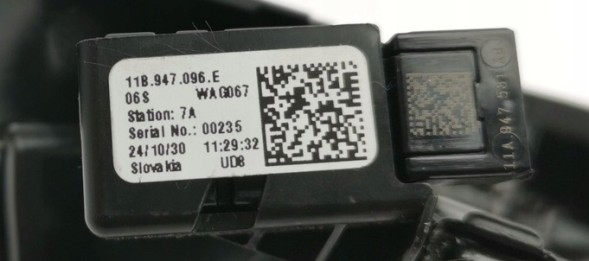 Volkswagen OE 11B858416AP, DWP529004OE ДЕКОРАТИВНА НАКЛАДКА/ЛИШТВА КОНСОЛІ BLENDA VW ID.4 ID4 11B858416AP ОРИГІНАЛ