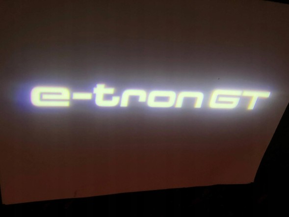 Audi OE AUDI E-TRON GT ЛАМПА ПРОЄКТОР ЛОГОТИПУ 4J39475577A