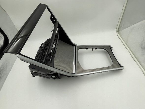 BMW OE KKDA BMW G14 G15 G16 LISTWA DEKOR TUNELU ŚRODKOWEGO 7882874 BMW G14 G15 G16 ДЕКОРАТИВНА НАКЛАДКА ЦЕНТРАЛЬНОГО ТУНЕЛЮ 7882874