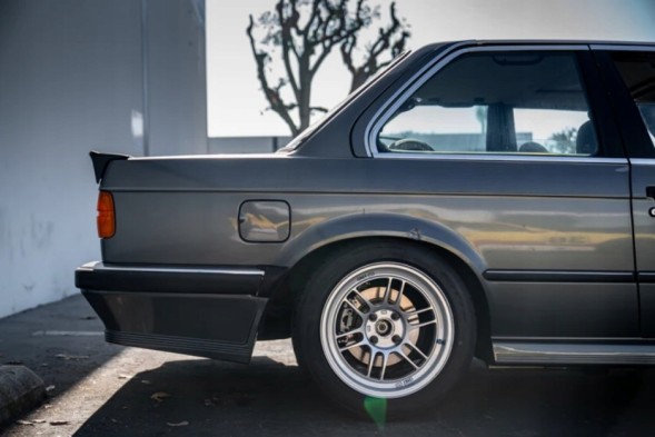 BM AR-BM-0300 SPOILER lotka BMW E30 Mtech 1 СПОЙЛЕР кришка багажника для BMW E30 Mtech 1 Седан купе кабріо серія 3 Mтехнік
