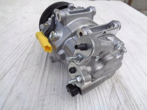 Maxgear AC313246 Maxgear компресор кондиціонера ac313246 citroen c5 peugeot 407 ,508 ,607