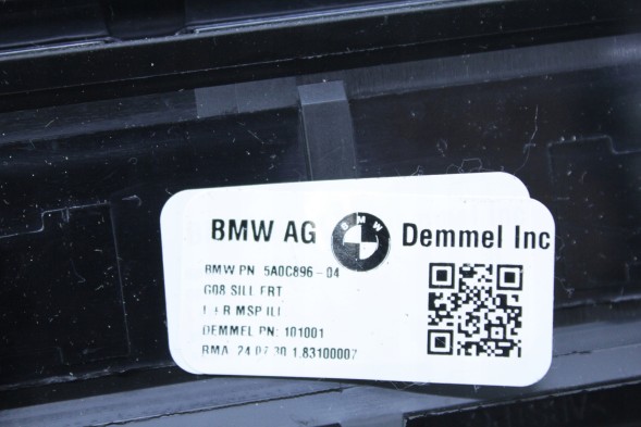 BMW OE 5A0C896 51475A0C896 ПЛАНКА ПОРОГОВА ДЕКОРАТИВНА З ПІДСВІЧУВАННЯМ ПЕРЕДНЯ ЛІВА ПРАВА BMW IX3 G08 5A0C896