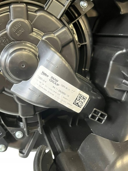 BMW OE Повітродувка обігрівача BMW 9872488