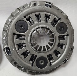 Nissan OE 12310-5X00A NISSAN КОМПЛЕКТ ЗЧЕПЛЕННЯ NISSAN NAVARA / PATHFINDER 2.5 DCI