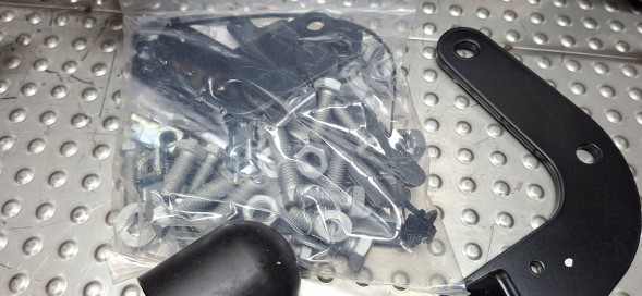 Peugeot OE S25053053 Гачок WESTFALIA 9823288680 1631689180 Opel Corsa F Peugeot 208 II 2019-