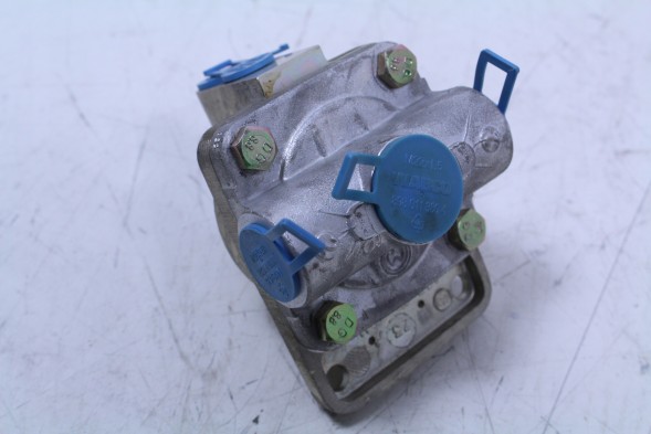 Mercedes-Benz OE A0004318613 MERCEDES КЛАПАН РЕГУЛЮВАННЯ ГАЛЬМІВНОГО ЗУСИЛЛЯ WABCO MERCEDES A0004318613