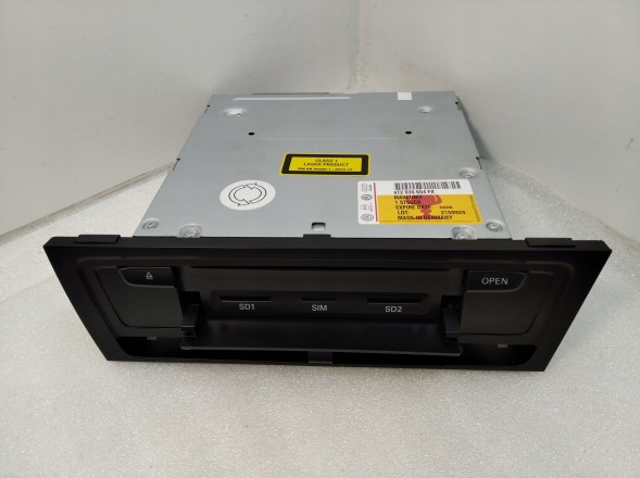 Volkswagen OE 8T2035654F MMI UNIT AUDI A4 A5 Q5 ВЕРСІЯ ВЕЛИКОБРИТАНІЇ
