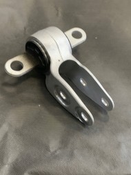 Tesla Лапа двигуна Tesla SX CANDY 1055366-00-H NEW