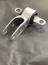 Tesla Лапа двигуна Tesla SX CANDY 1055366-00-H NEW