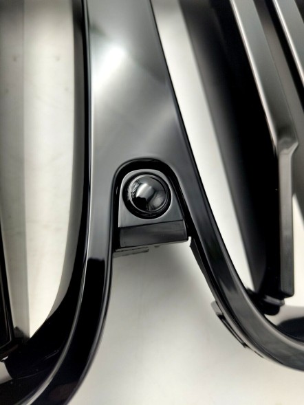 Automaniac 080701 BMW X7 G07 РЕШІТКА ДЛЯ ЗНЯТТЯ, ГЛЯНЦЕВИЙ ЧОРНИЙ, ПОДВІЙНІ СТРІГИ