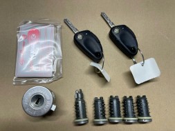 Alfa Romeo OE 71718072 ALFA ROMEO 166 ЗАМОК ВСТАВКИ КЛЮЧ ОТ БАНКА