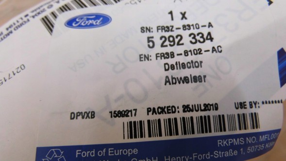 Ford OE FR3B-8102-AC Дефлектор повітря правий mustang mk6 5.0l 2015-17