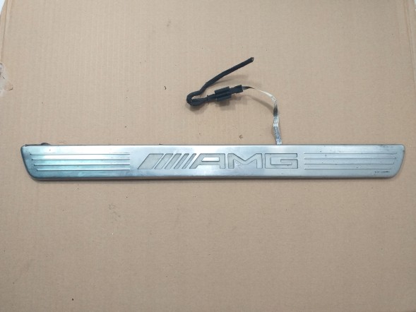 Mercedes-Benz OE A2466805400 A1766805900 MERCEDES CLA W117 LED РАМА ПРАВА