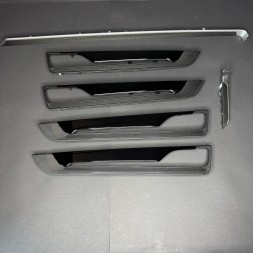 Porsche OE 9Y0867061T 5Q0, 9Y0867062T 5Q0, 9Y1854523B SV0, 9Y1854524B SV0 2024 - 2026 Porsche Cayenne TURBO GT GTS 9YA Вставки з карбону та чорного глянцю (Piano Black) 5MH для праворульних авто (RHD)!!!