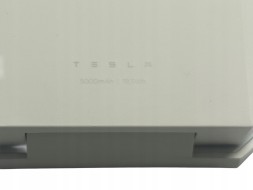 TESLA TECHNICS 2058793-00-A Tesla S X 3 Y ПОВЕРБАНК БЕЗДРОТОВА ЗАРЯДКА 5000mAh 19,3 Вт·год БІЛИЙ НОВИЙ