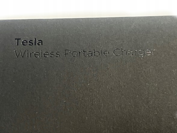 TESLA TECHNICS 2058793-00-A Tesla S X 3 Y ПОВЕРБАНК БЕЗДРОТОВА ЗАРЯДКА 5000mAh 19,3 Вт·год БІЛИЙ НОВИЙ